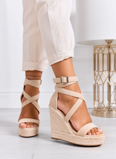 KLASSISH™ | Sandalen met hoge sleehak en gekruiste bandjes