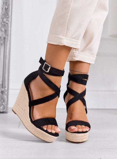 KLASSISH™ | Sandalen met hoge sleehak en gekruiste bandjes