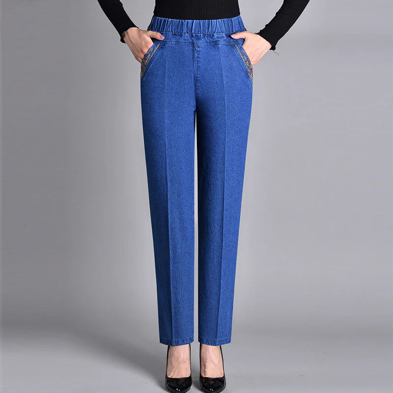 Klassish | Elastische damesjeans + Vlekbestendig damesoverhemd + Antirimpelspray
